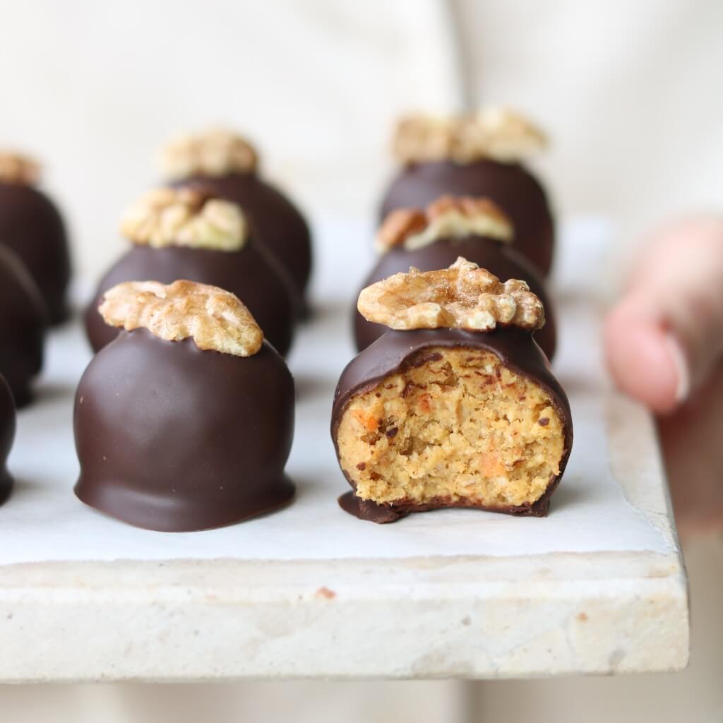 Kikærte Gulerodskage Kugler - glutenfri og vegansk