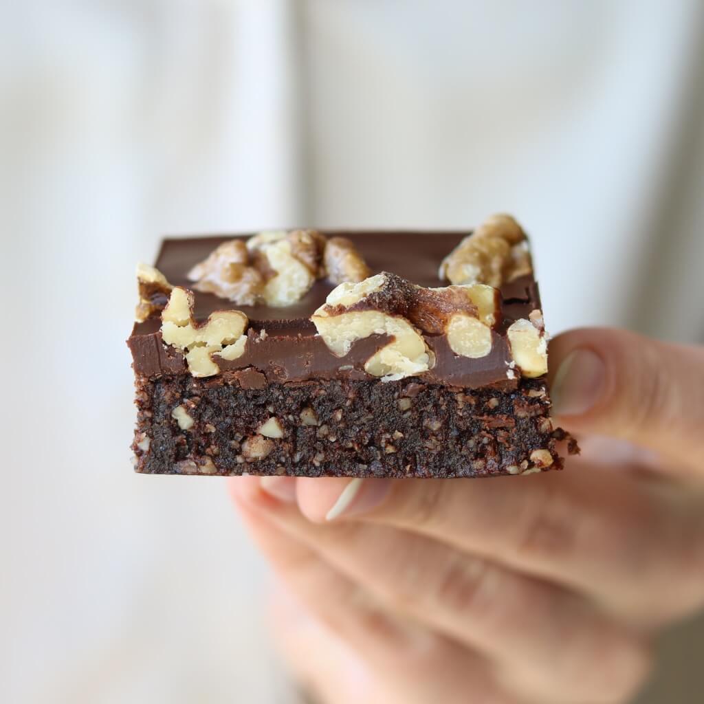 No Bake Valnødde Brownies - glutenfri og vegansk