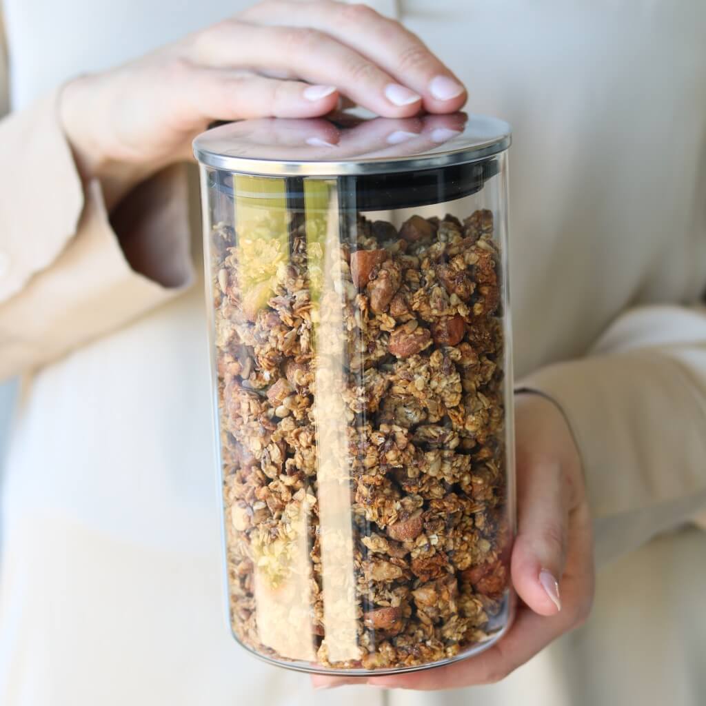 Banangranola med mandler og valnødder - uden raffineret sukker, glutenfri og vegansk
