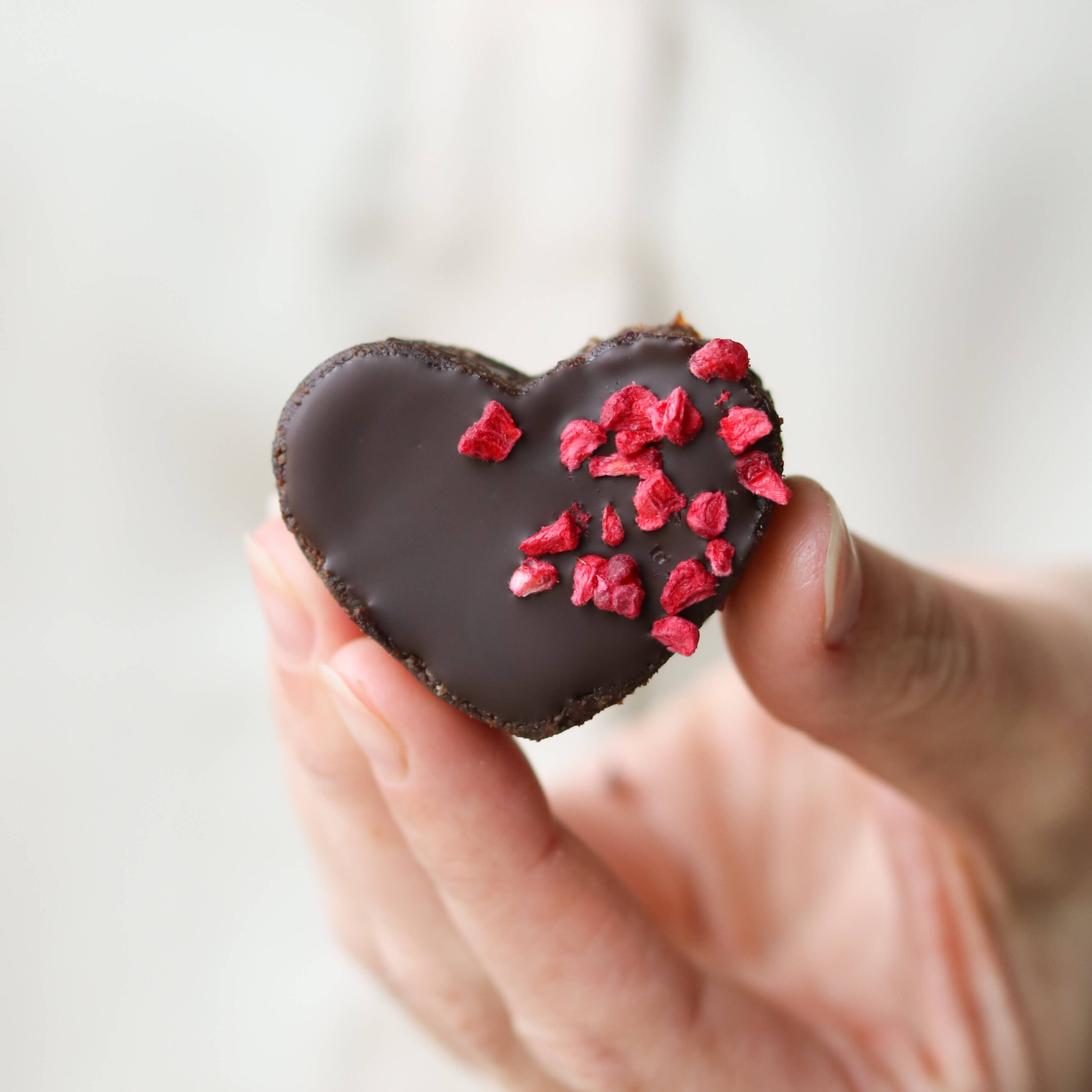 Sunde snacks, Romkugle Hjerter - veganske og glutenfri